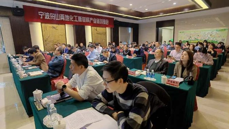 瓷砖胶粘剂与水泥：两种粘结材料的本质区别与应用解析